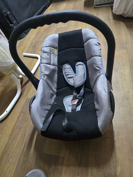 Детское кресло!!