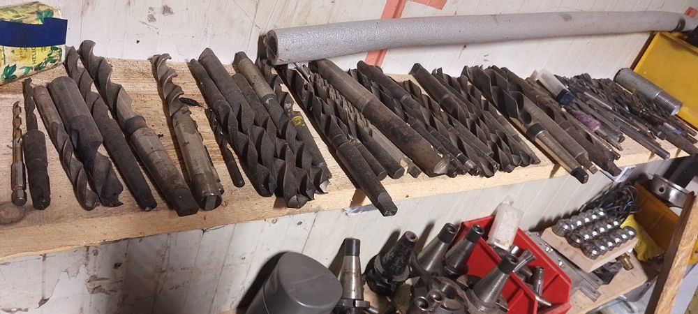 Vând freza fus 25 Popoveni • OLX.ro