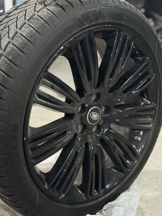 Зимние Шины для Range Rover новые