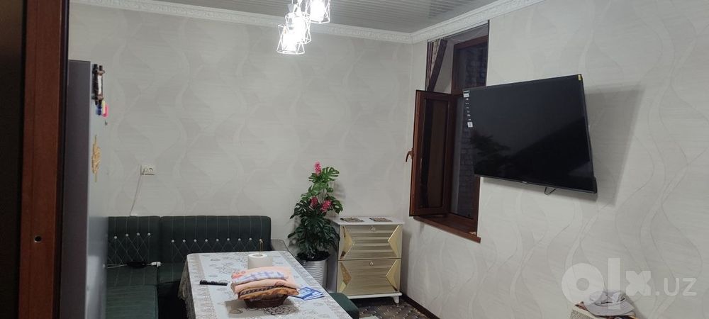 Срочно сотилади ховли жой