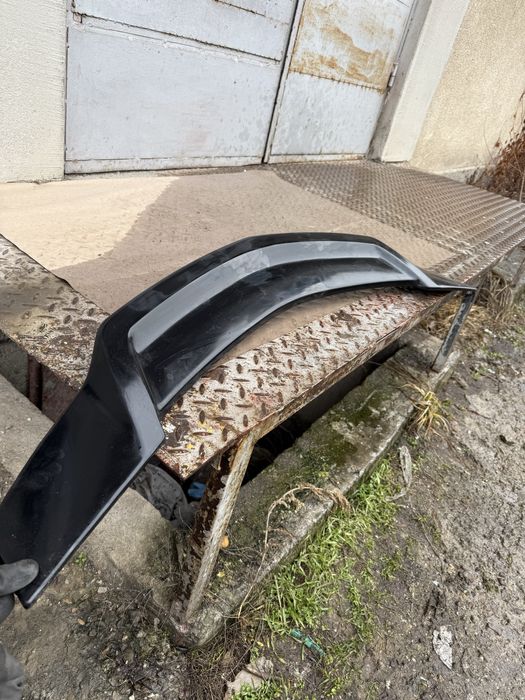 Спойлер за Мерцедес c-w204