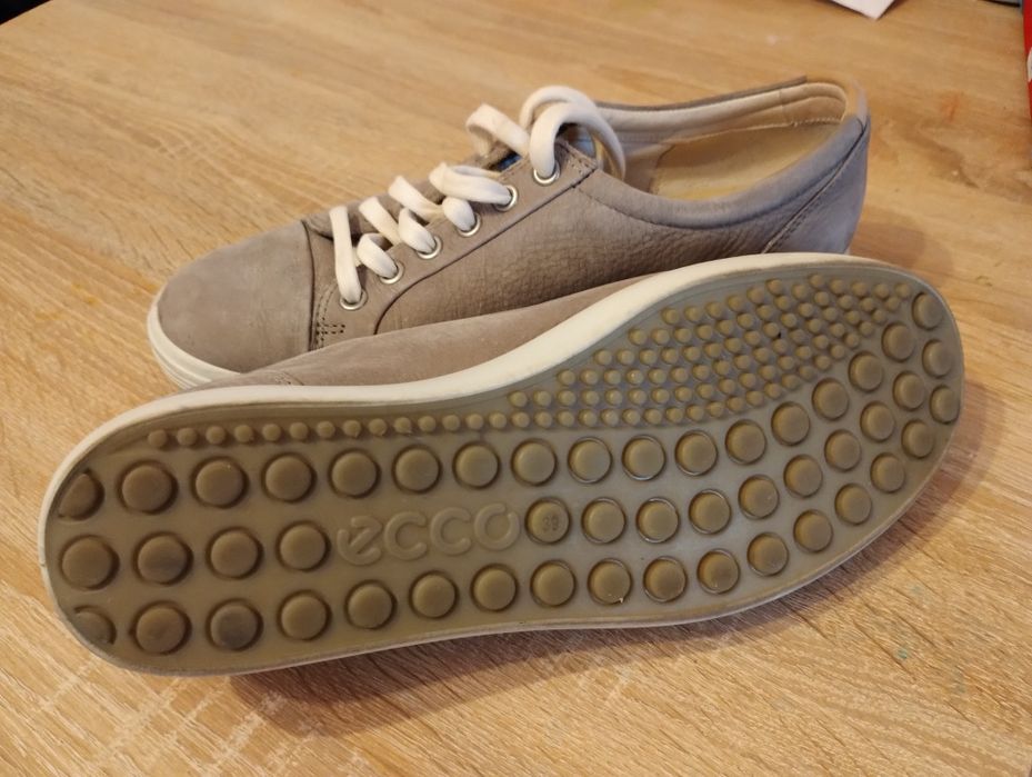 Adidași ECCO nr.39
