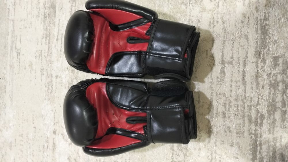 Боксерские перчатки 10 oz "Top fighter"