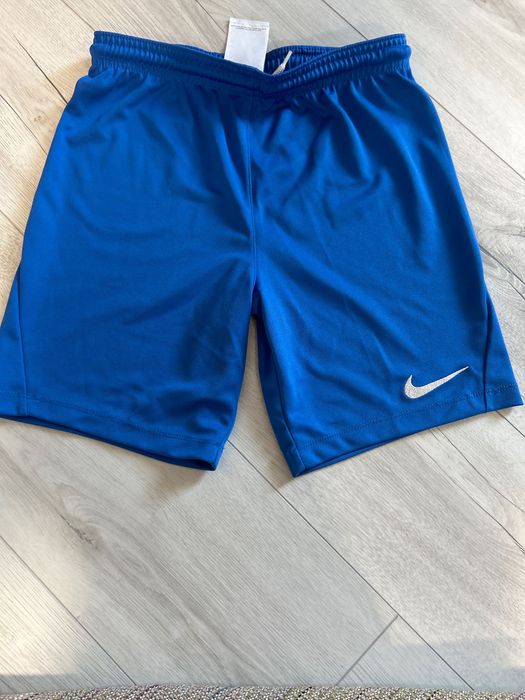 Детски къси панталони Nike . Размер до 147