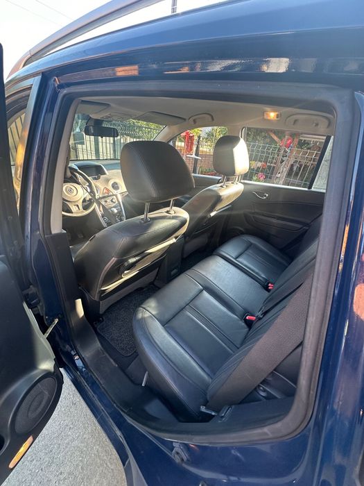 RENAULT Koleos 0 — imagine 5