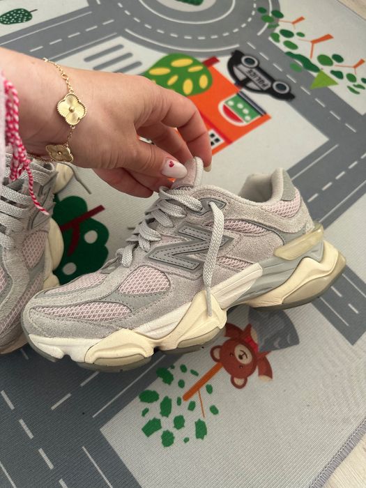 Маратонки new balance 9060