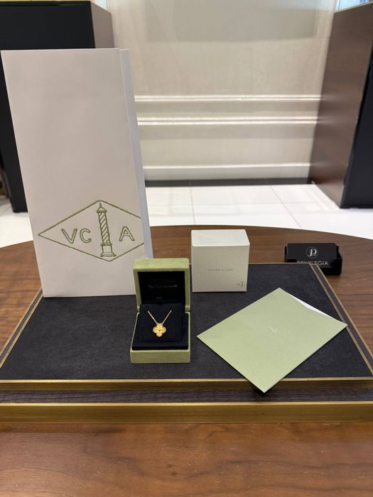 NEW Подсвеска Van Cleef & Arpels Vintage Alhambra