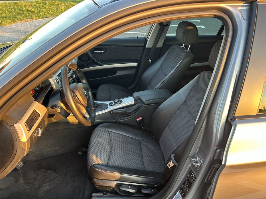 BMW E91 318d Automat 2010