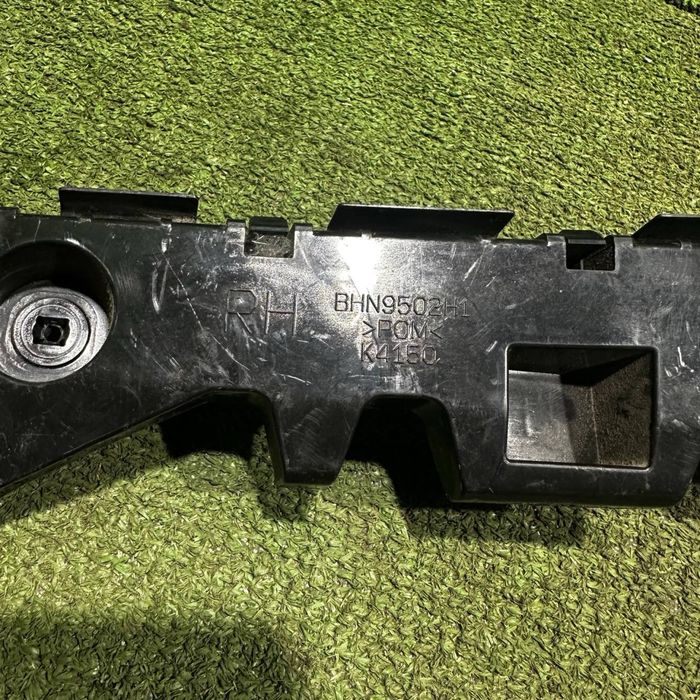 Крипление Mazda-3