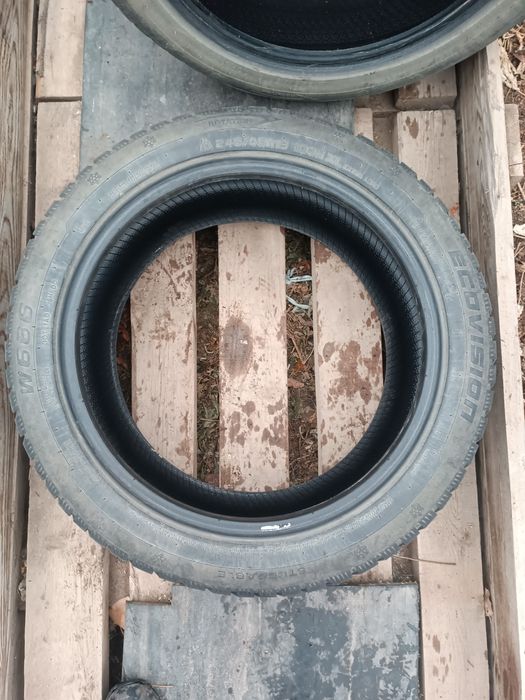 Продам комплект шин