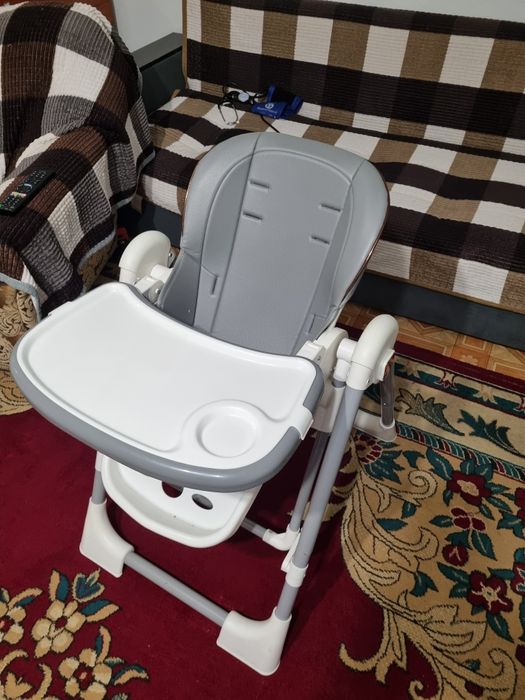Продам стульчик для кормления