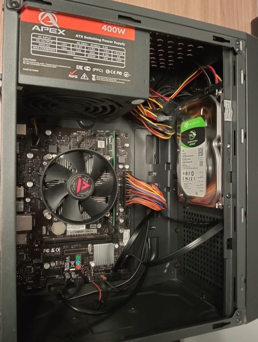 Офисный маленький компьютер