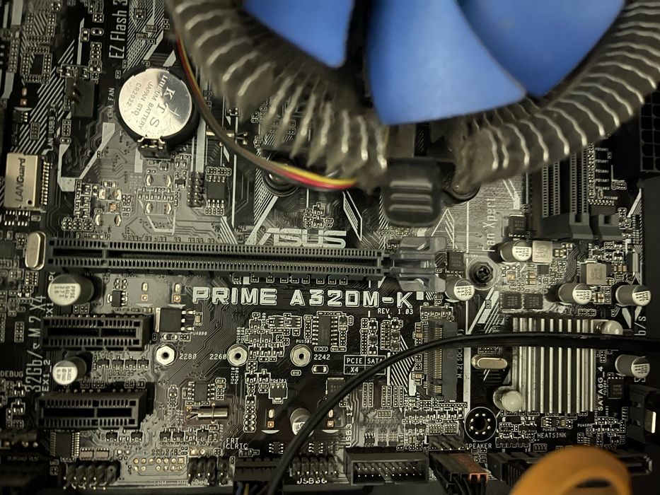 Комплект процессор ryzen 3 2200g + a320m