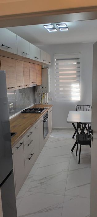Închiriez apartament cu doua camere