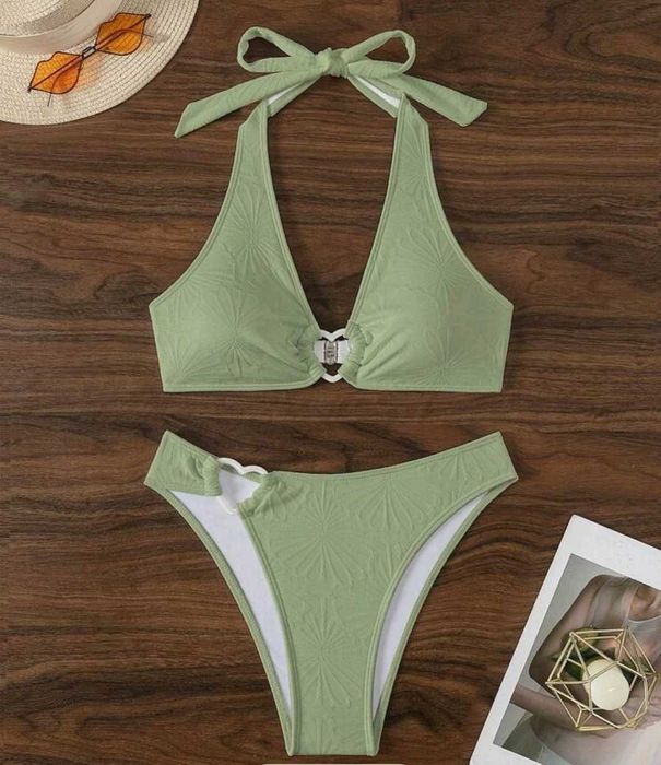 Бански цвят каки със сърце