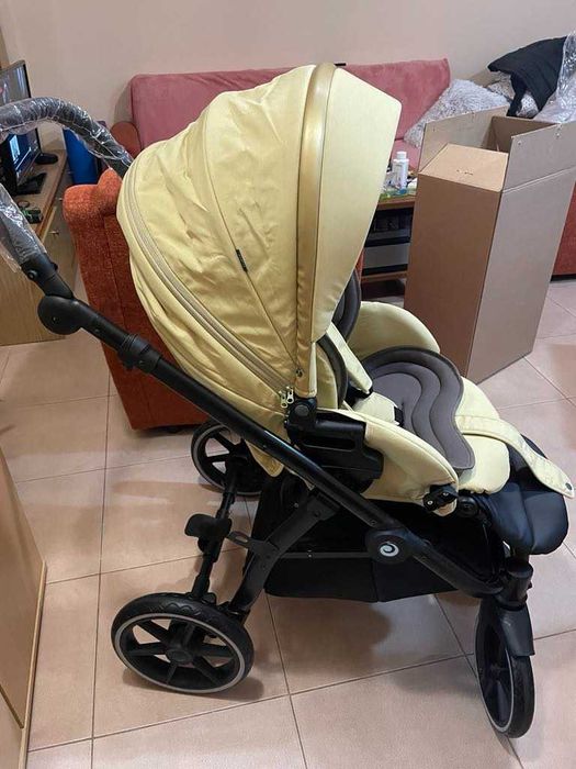 Детска количка+кош за кола TUTIS