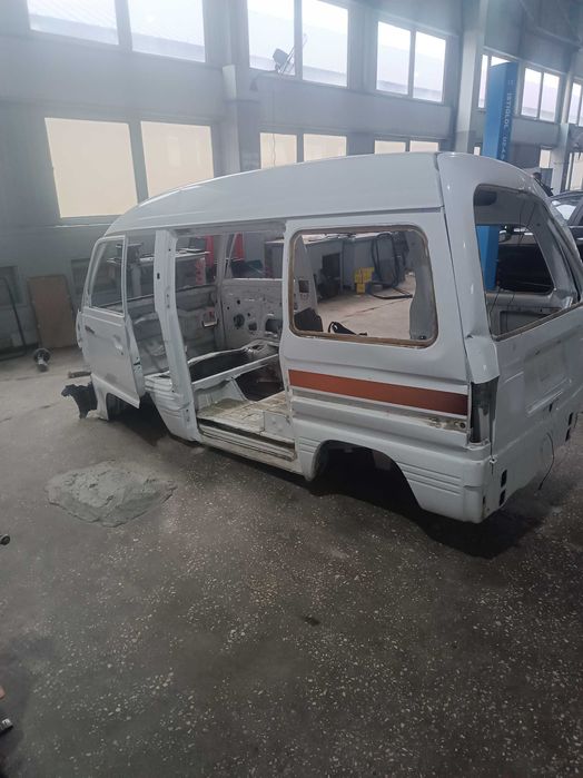 Damas kuzov  3 eshik.butun