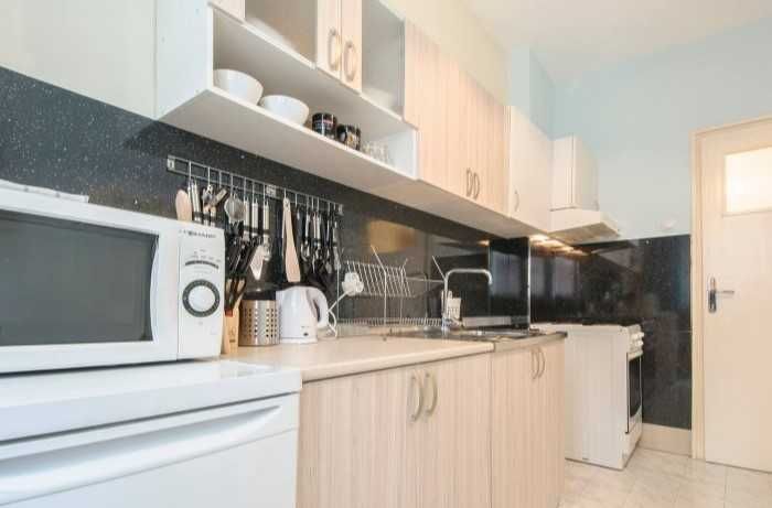 Дава се под наем Двустаен апартамент в София, Център - 78 кв.м за 550 € - Снимка #1