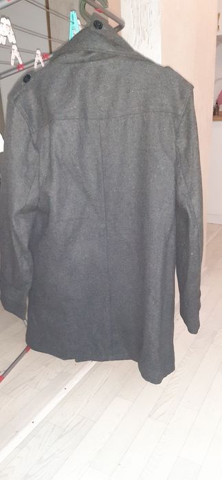 Полупальто мужское.