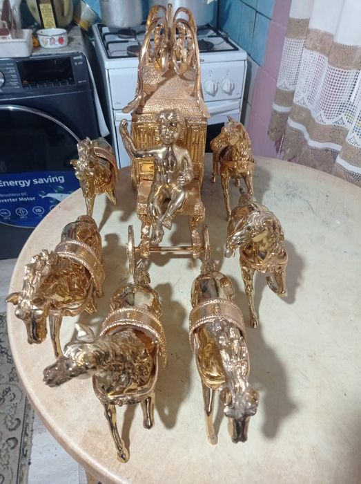 Бронзовая статуэтка