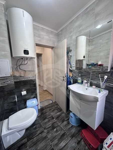 Продава се Тристаен апартамент в Пловдив, Тракия - 103 кв.м за 966 €/кв.м - Снимка #5