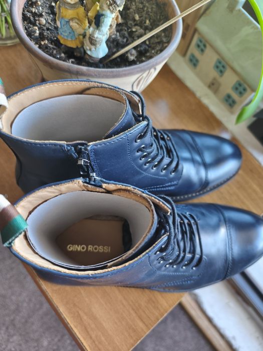 Ghete din piele Gino Rossi