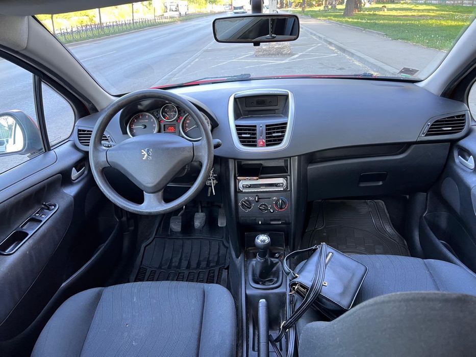 Peugeot 207, benzina
