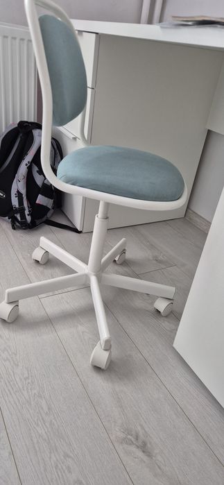 Scaun birou copii ikea turcoaz