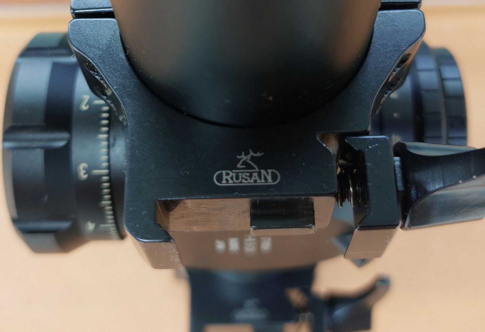 Bushnell с увеличение от 1-8.5 x 24 SMRS 34mm III. скала BTR-2 FFP