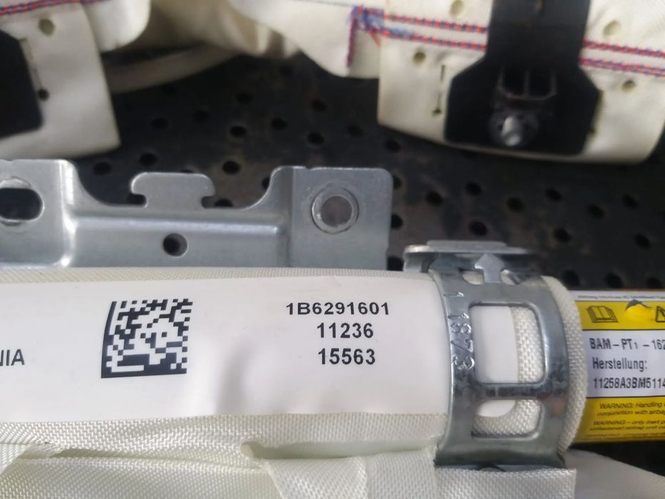 Airbag cortina stanga ford focus 3 616773101