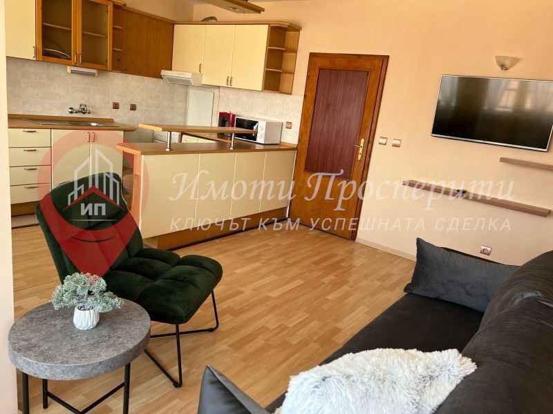 Дава се под наем Тристаен апартамент в София, Център - 89 кв.м за 900 € - Снимка #3