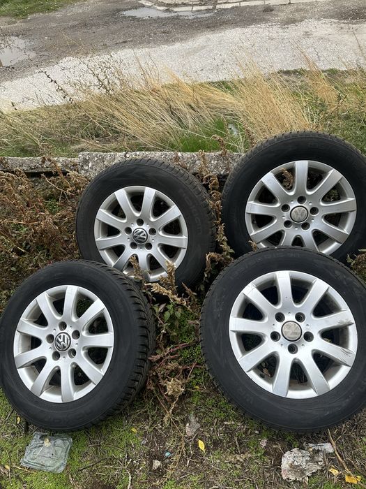 4 броя джанти и зимни гуми 15 цола Nokian