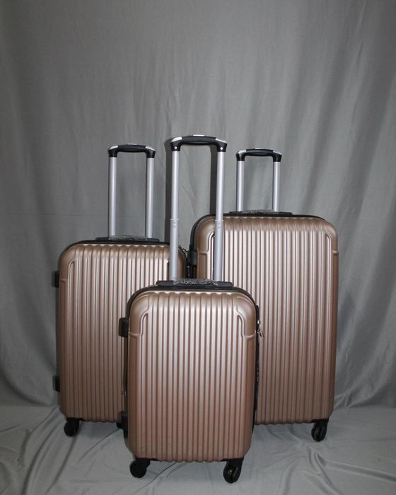 Дорожные чемоданы,сумки