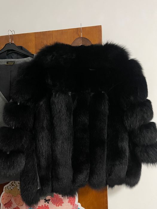 Haina de blana, noua, purtata odata.