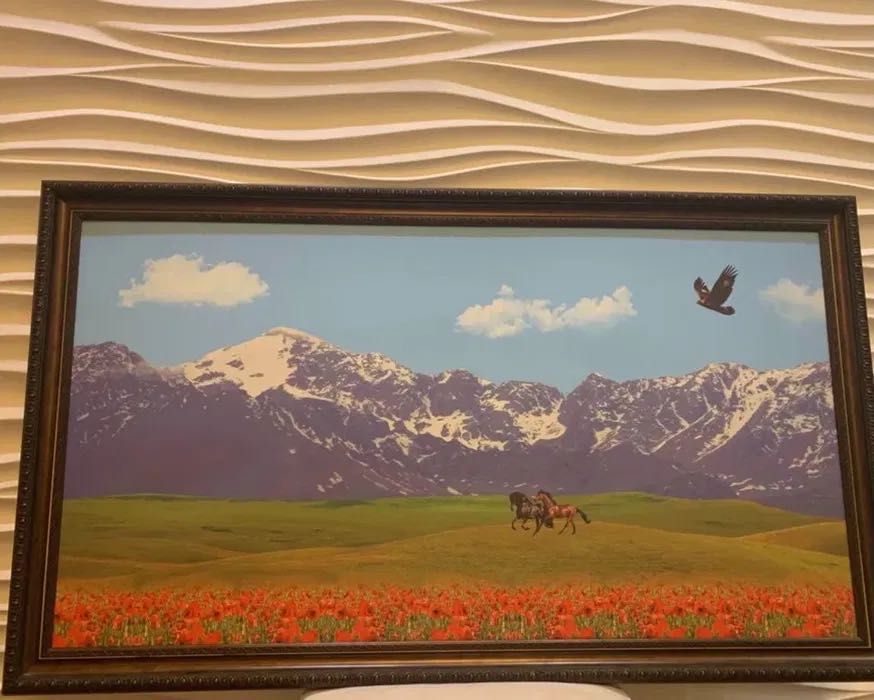 Картина в раме -пейзаж