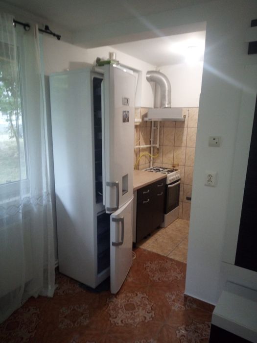 Închiriez apartament 2 camere