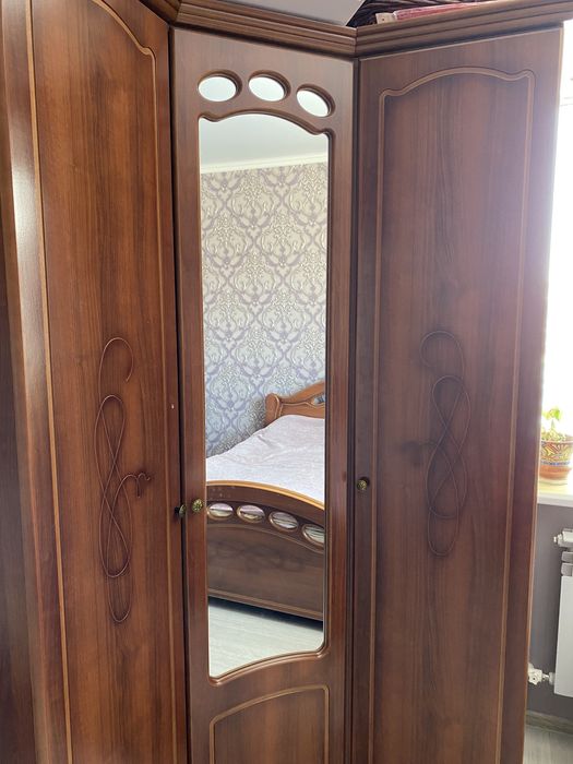 Спальный гарнитур