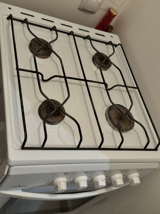 Продам газ плиту