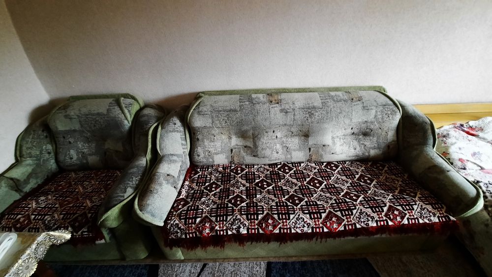 Продам диван с креслом