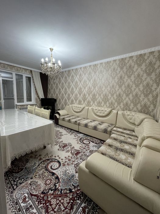 Продается  стол 3 метра и стулья