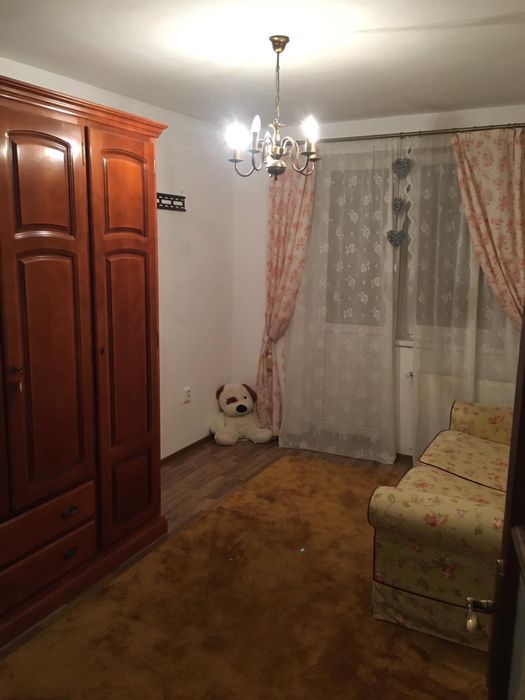 Apartament de închiriat