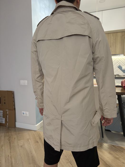 Плащ в отличном состоянии