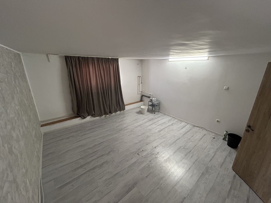 Spatiu de inchiriat 200mp DIRECT PROPRIETAR pretabil pentru salon sau birouri