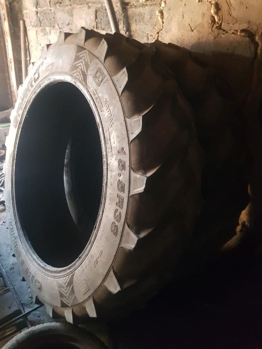 Продам резину от трактора
