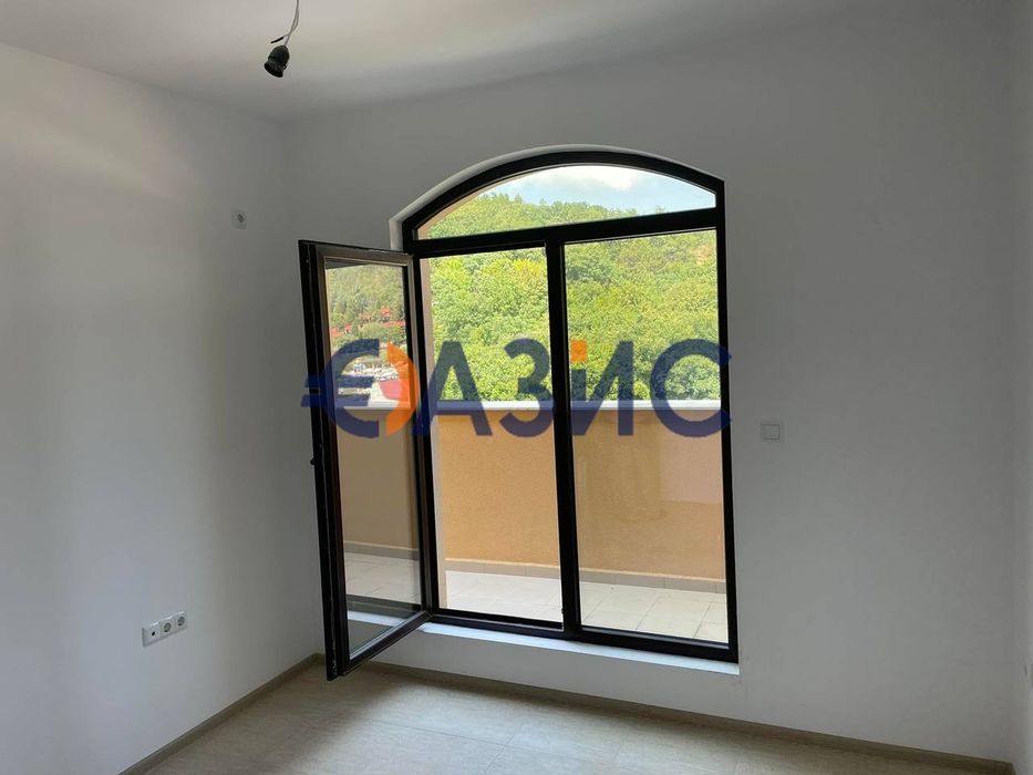 Продава се Четиристаен апартамент в к.к. Елените - 189 кв.м за 559 €/кв.м - Снимка #3