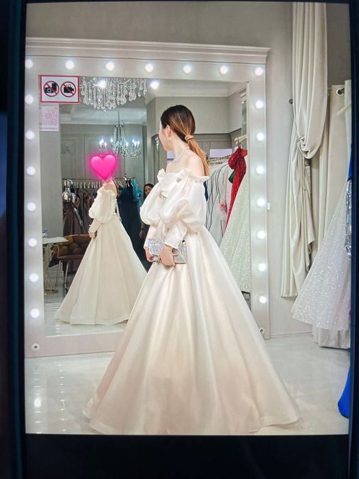 Продам платье шикарная