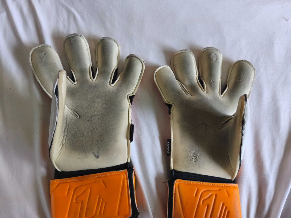Вратарски ръкавици RINAT