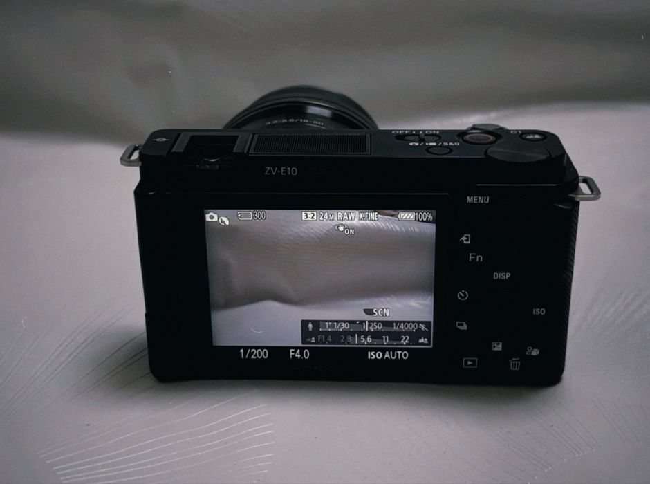 Sony ZV-E10 KIT 16–50mm