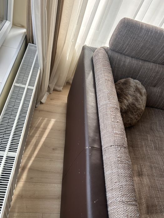 П-образен диван и холна маса