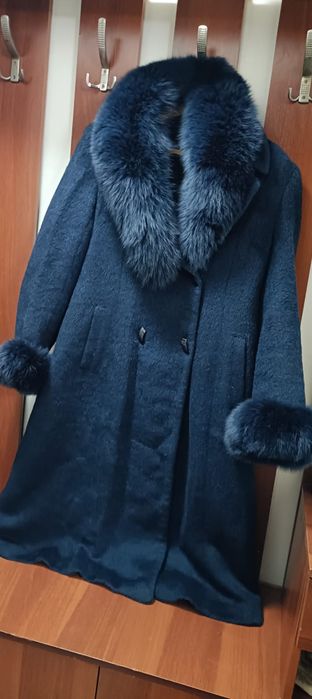 Продам пальто новое
